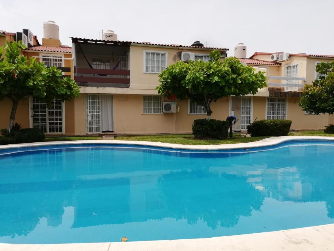 Joyas de Ixtapa... ¡El confort de tu Casa Ideal! Ixtapa  Exterior foto